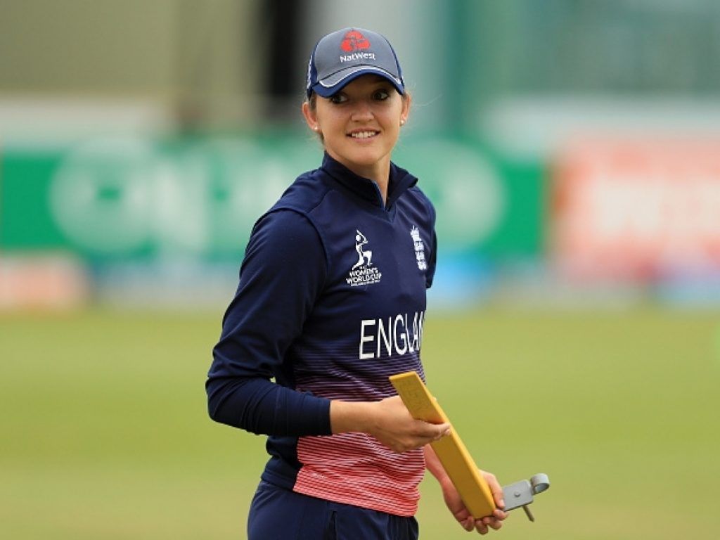 England's Sarah Taylor just happy to be playing again