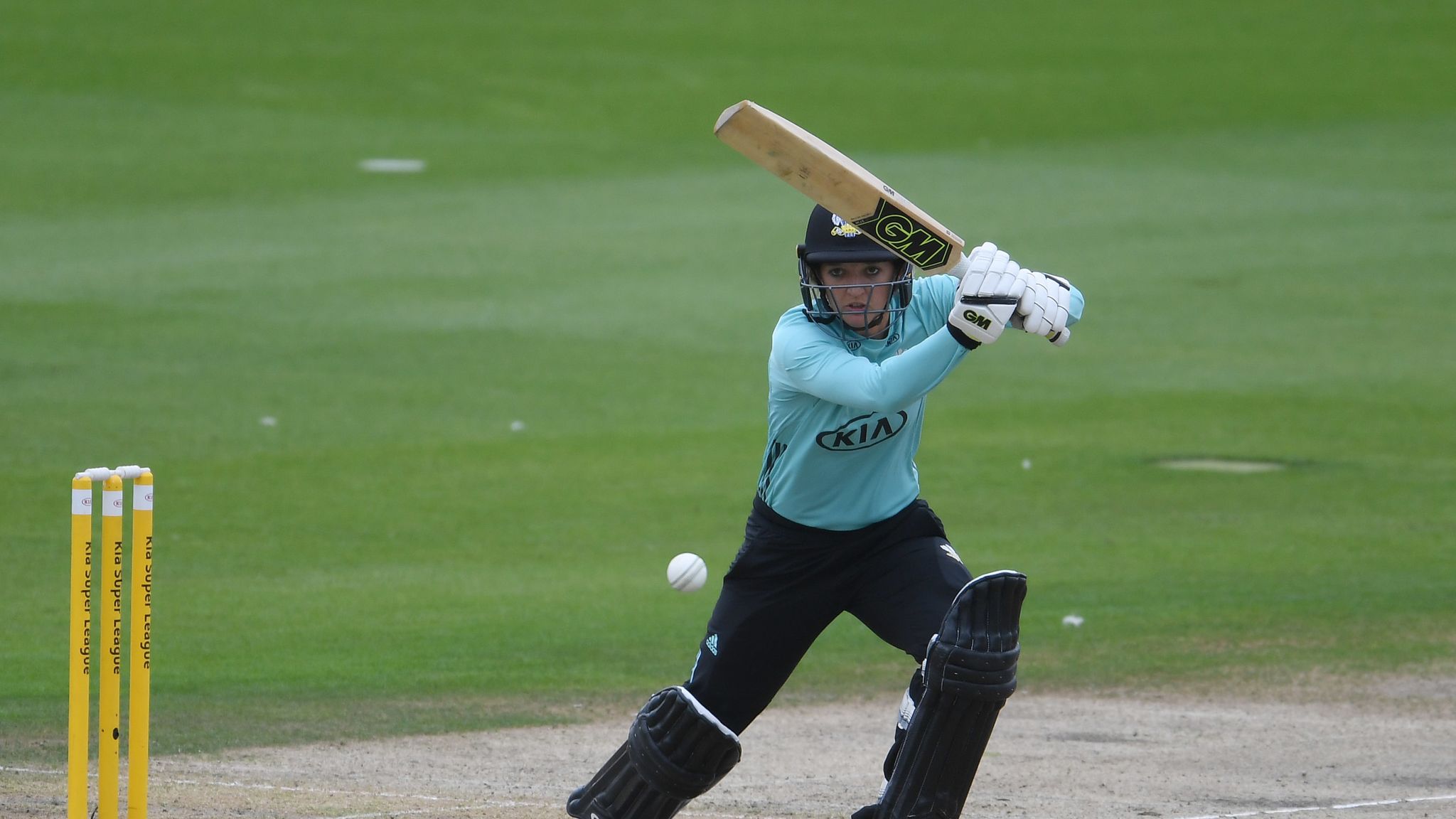 Kia Super League: Surrey Stars beat Yorkshire Diamonds to start