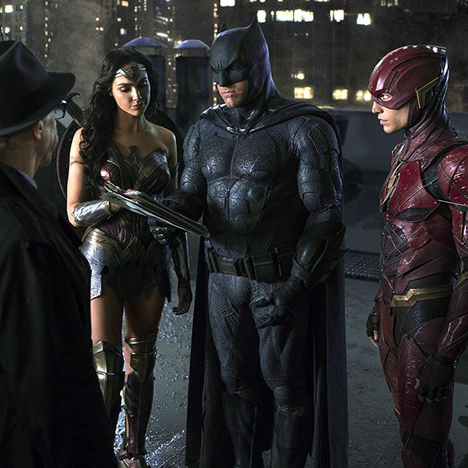 Justice League' Snyder Cut Photo Released By Director, Epic
