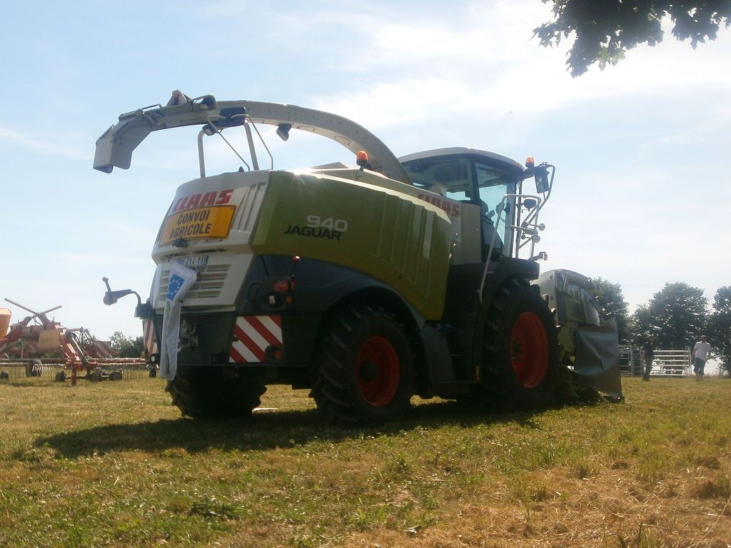 Claas Jaguar 940 vue arriè