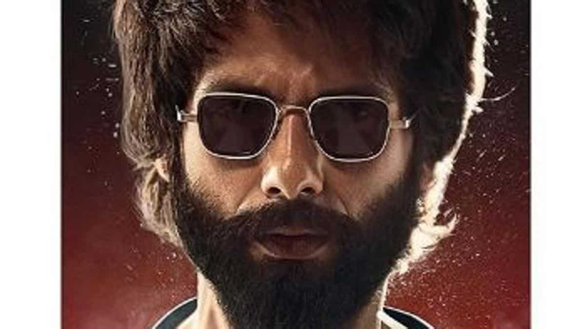 Kabir Singh, A Terrible Remake Of Arjun Reddy! | cinejosh.com