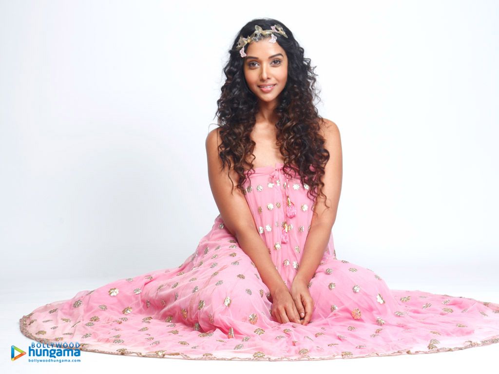 Anupriya Goenka Wallpaper. Anupriya Goenka 4 2