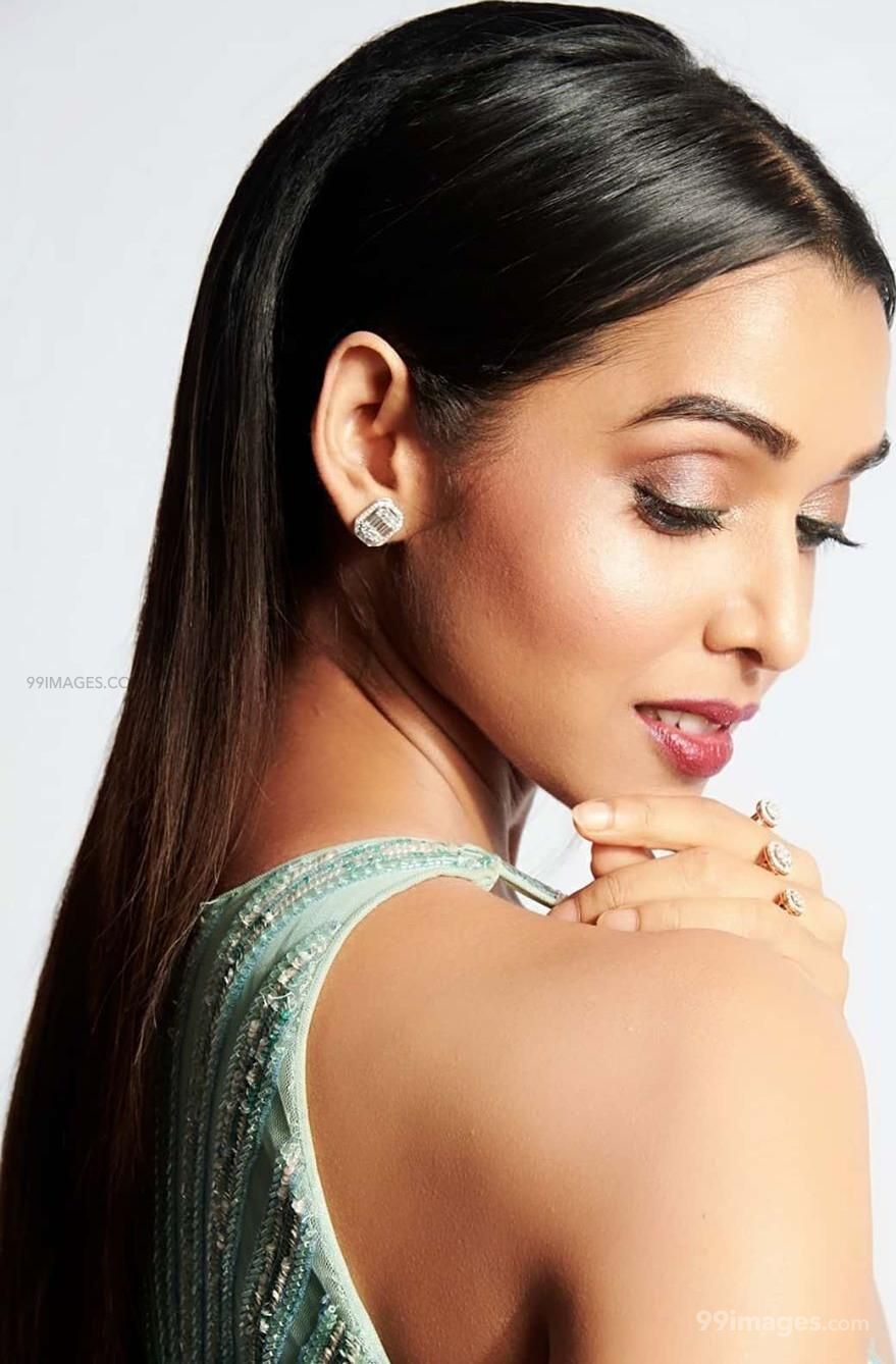 Anupriya Goenka Hot HD Photo & Wallpaper for mobile