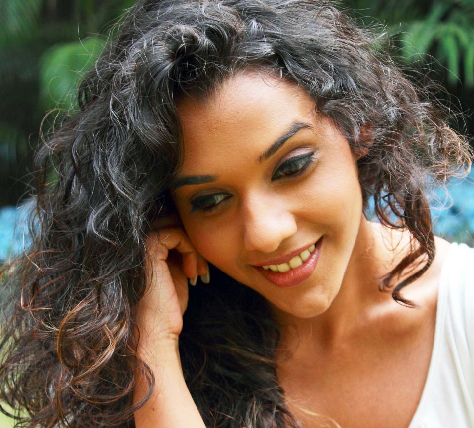 Anupriya Goenka Wallpaper, Selfie, Image, pic, HD Image, picture