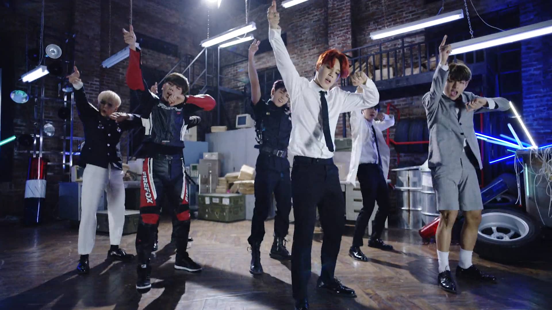 BTS - 'Dope (쩔어)' on Vimeo