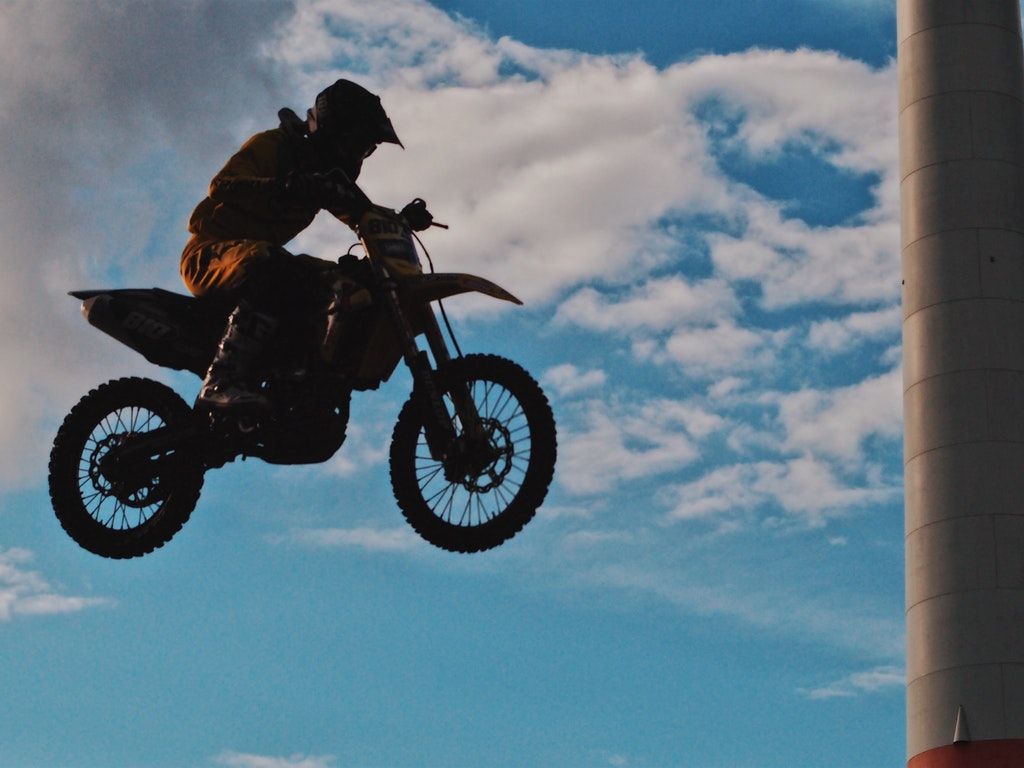 Man Riding Motocross Dirt Bike HD Wallpaper