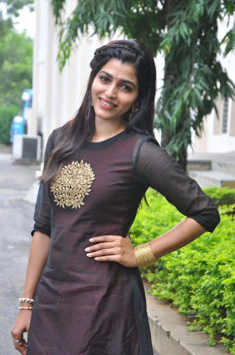 Dhanshika Latest Picture And Wallpaper HD Collection