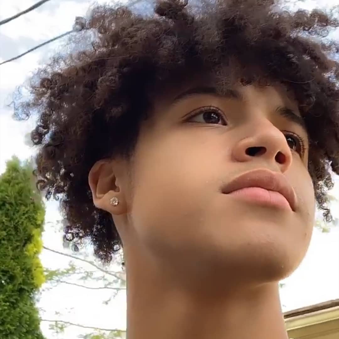 vallyk Instagram Photo and Videos