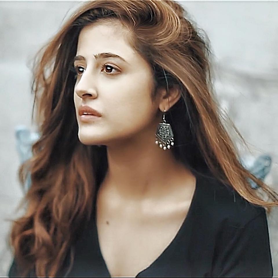 Nupur Sanon Wiki, Biography, Image, Age, Height, Weight