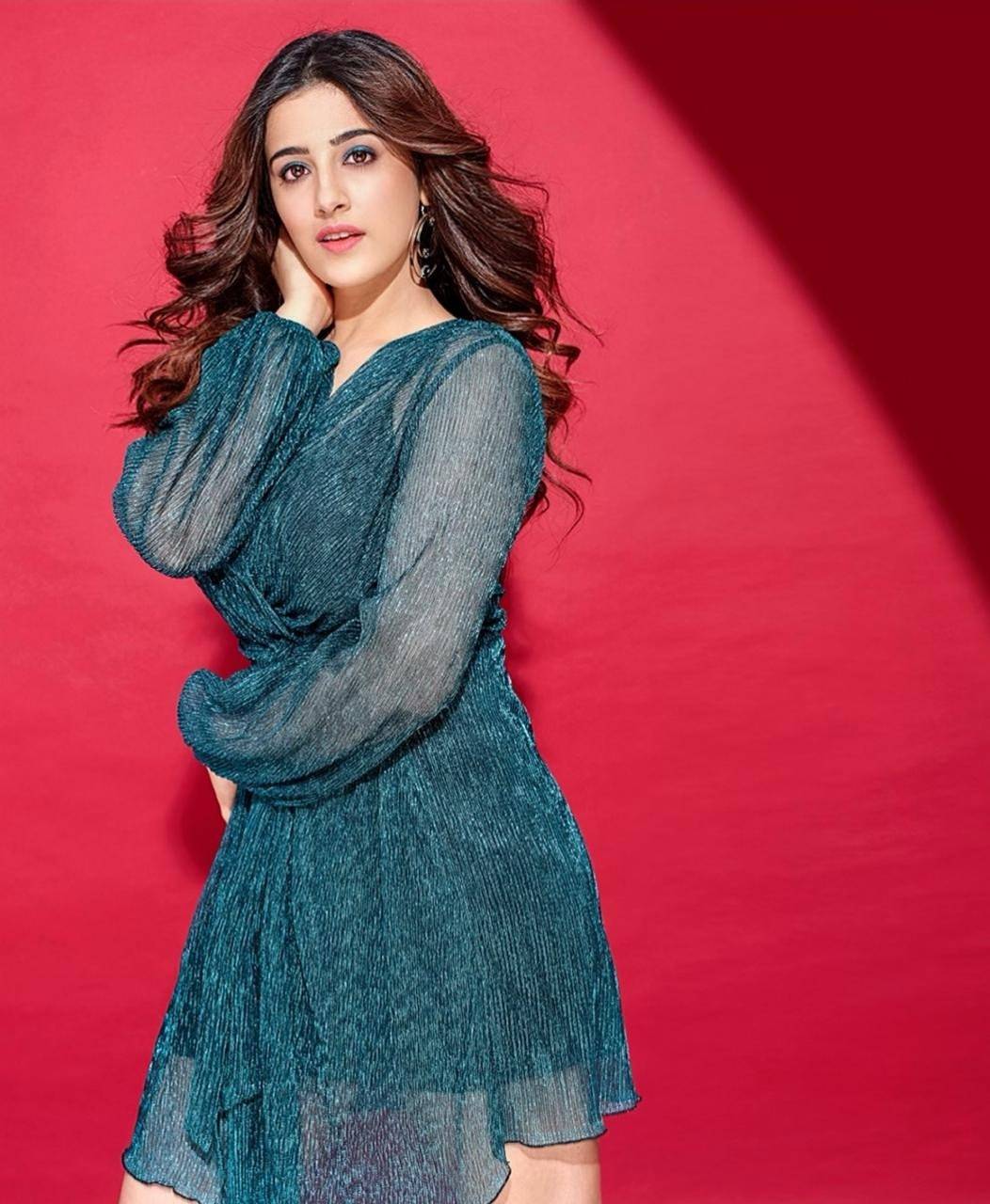 Nupur Sanon wallpaper