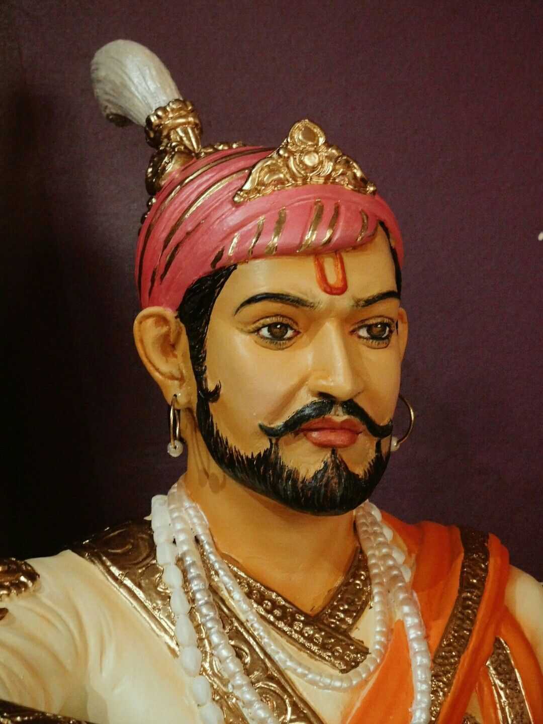 Sambhaji maharaj statu. Studio background image, Black background image, Shivaji maharaj HD wallpaper