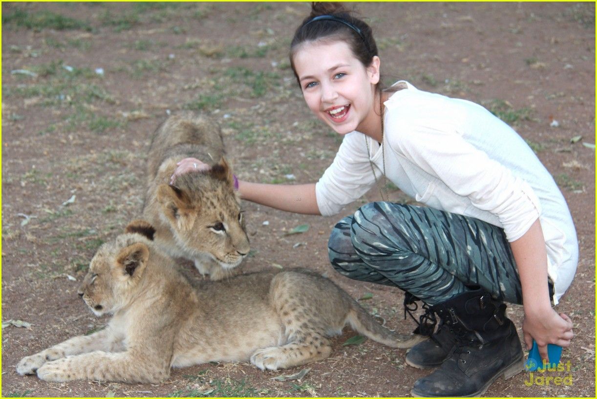 Bella Thorne & Emma Fuhrmann: Elephant Adventure in South Africa