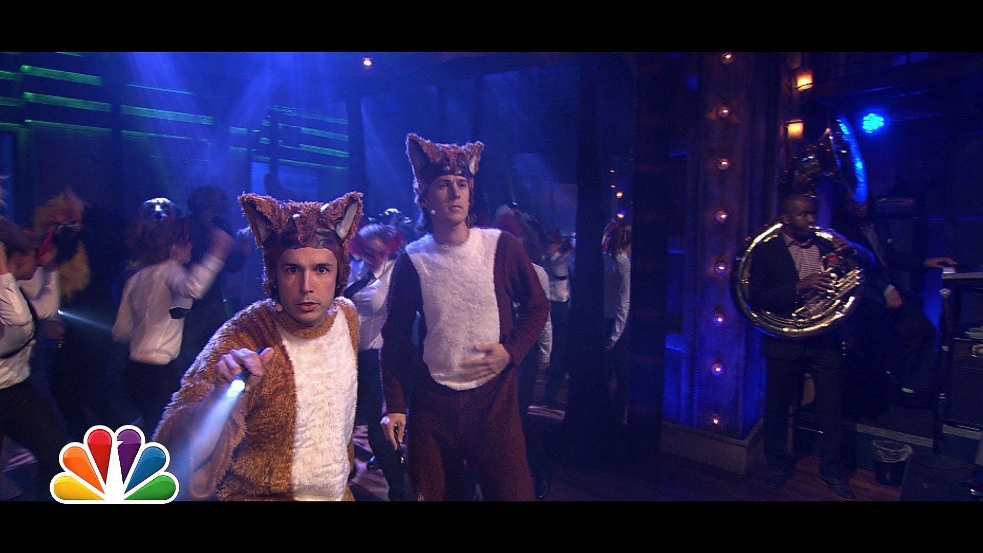 Ylvis Performs What Does the Fox Say Live on Fallon!