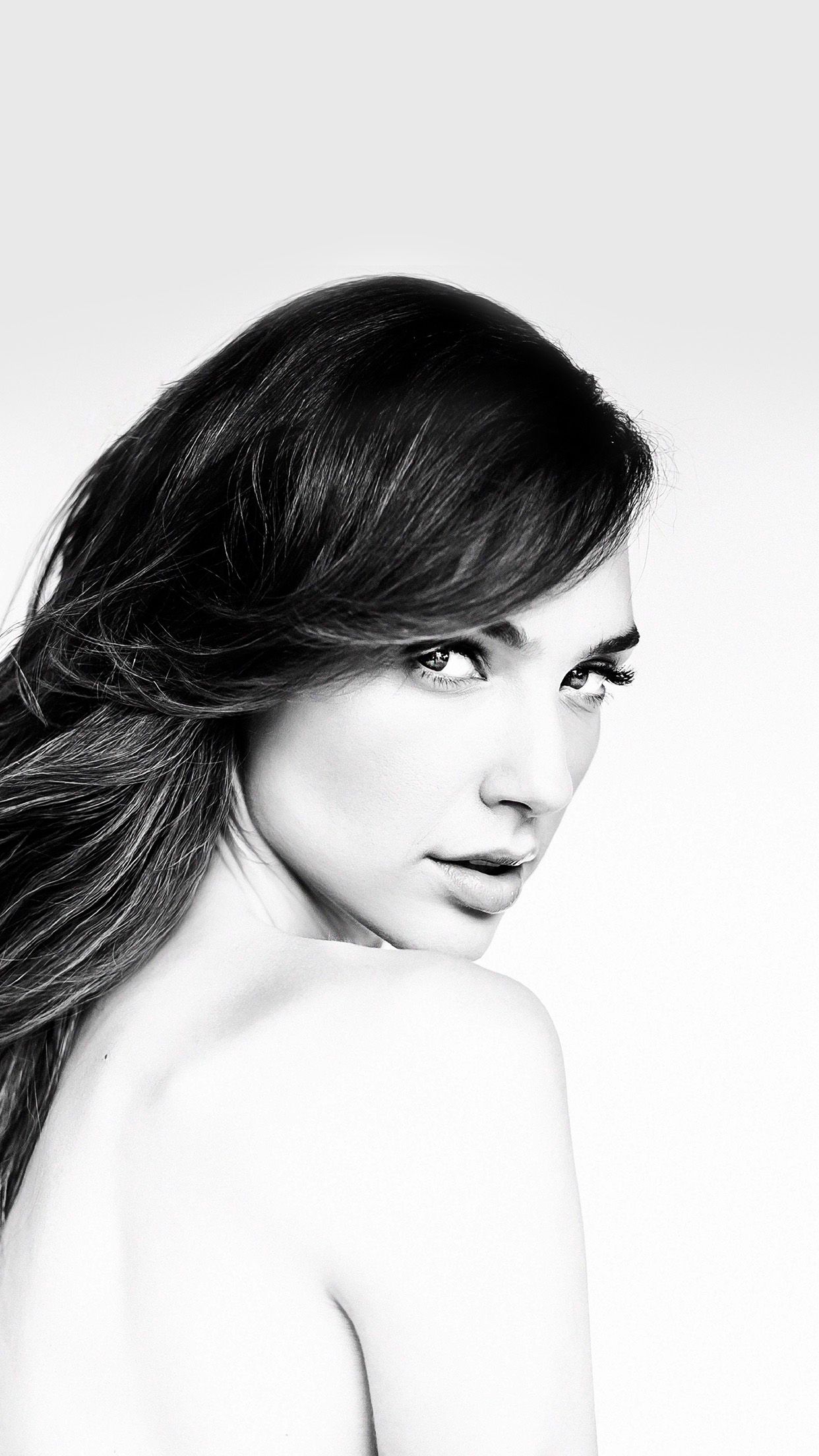 Gal Gadot Girl Film Bw Hero