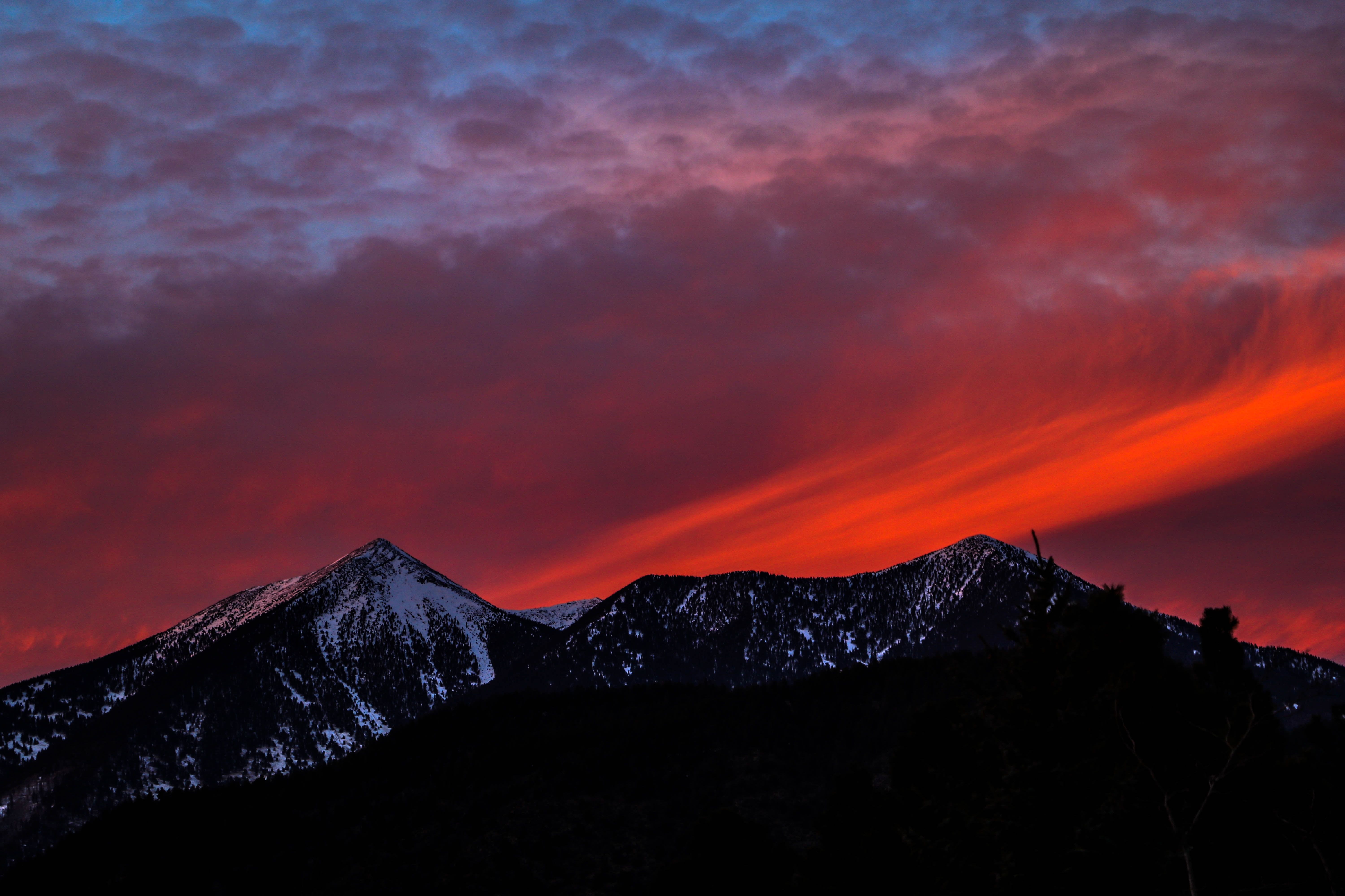 Red sky phenomenon, Mountains, Sunset, Sky HD wallpaper