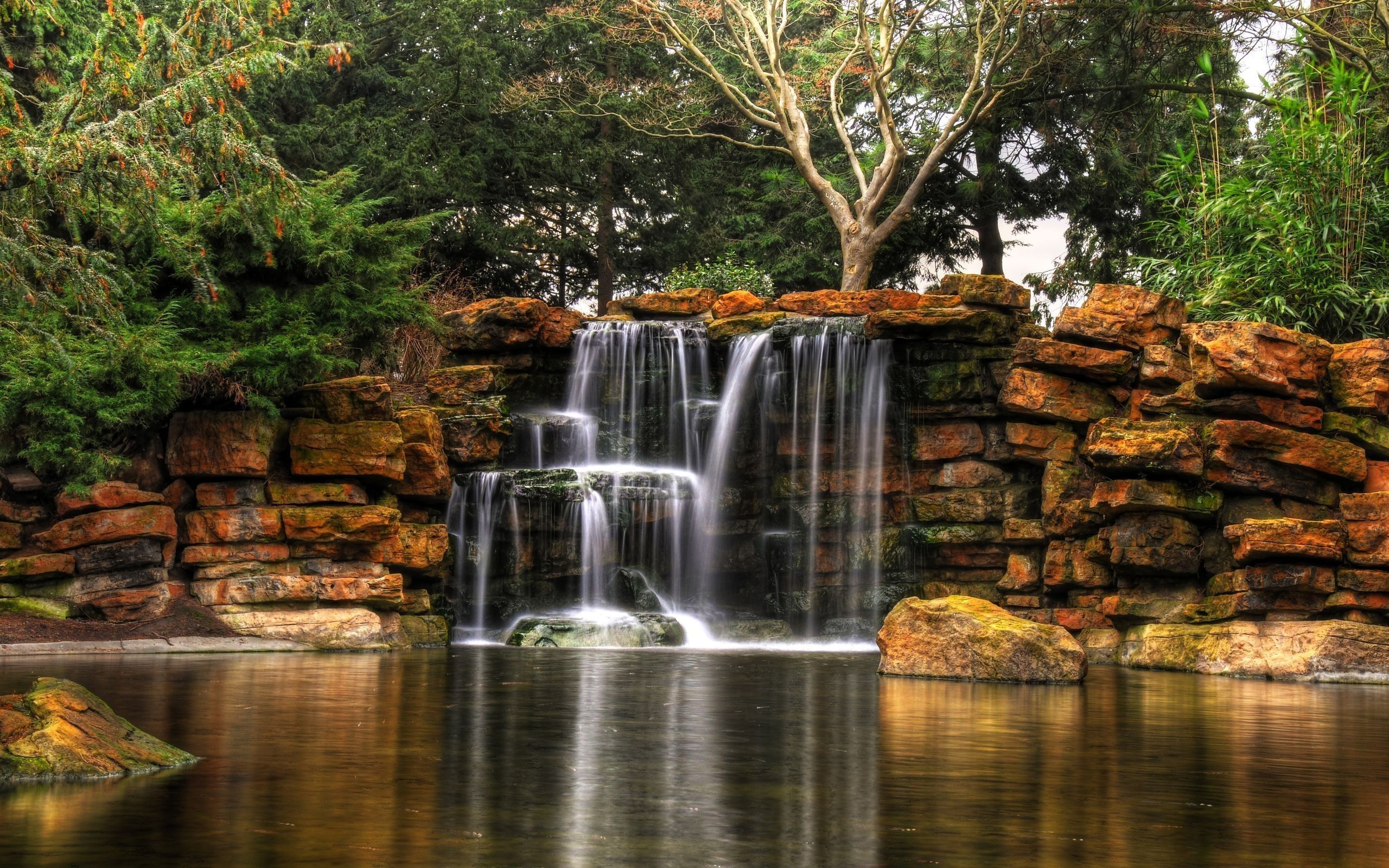 Highfields Park Waterfalls Wallpaper