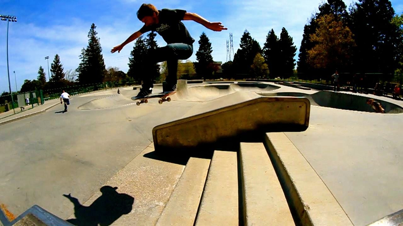 Braille Skateboarding. Skateboarding Made Simple Vol 4: Skatepark