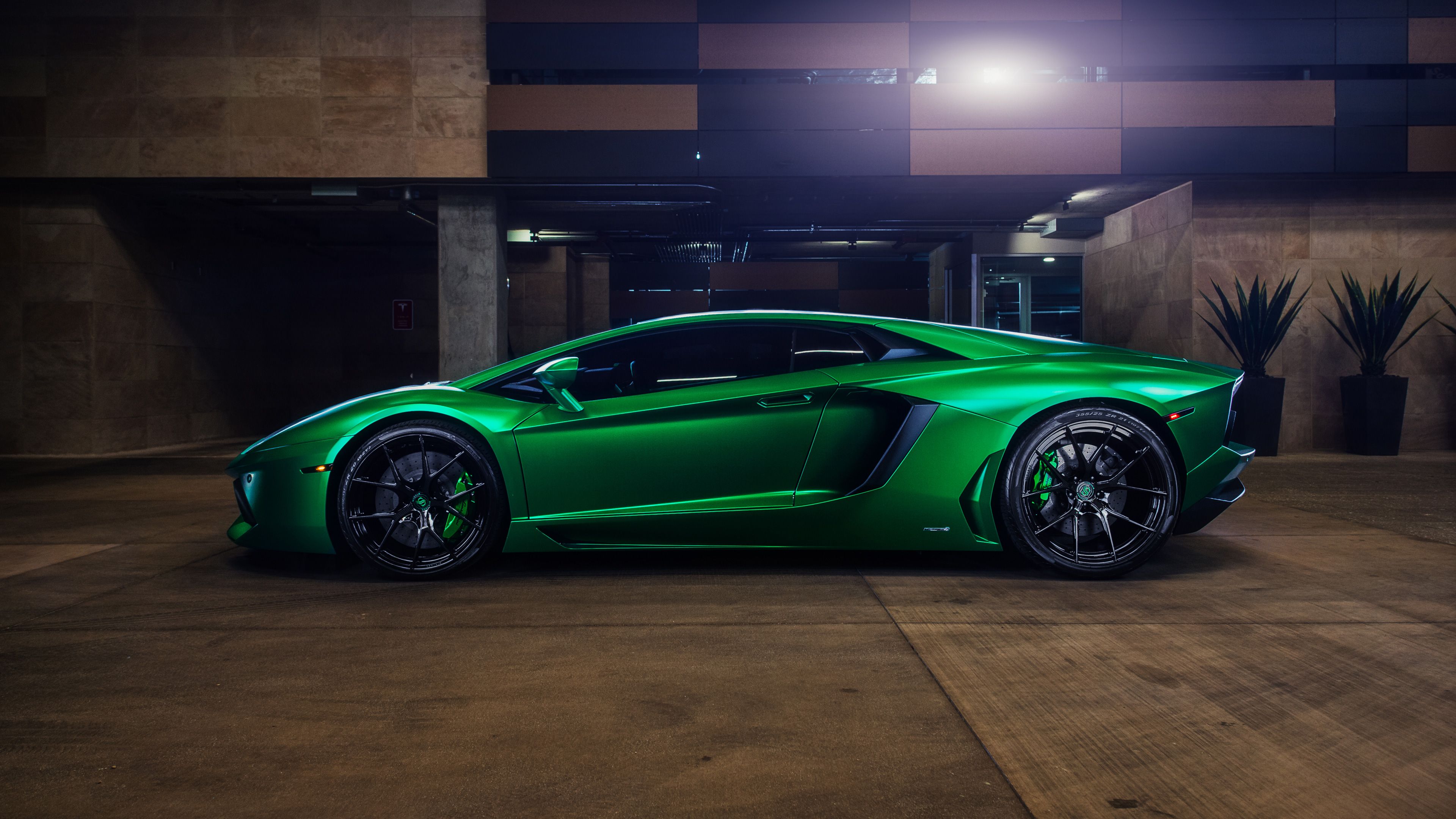 Lamborghini Aventador 4K Wallpaper. HD Car Wallpaper