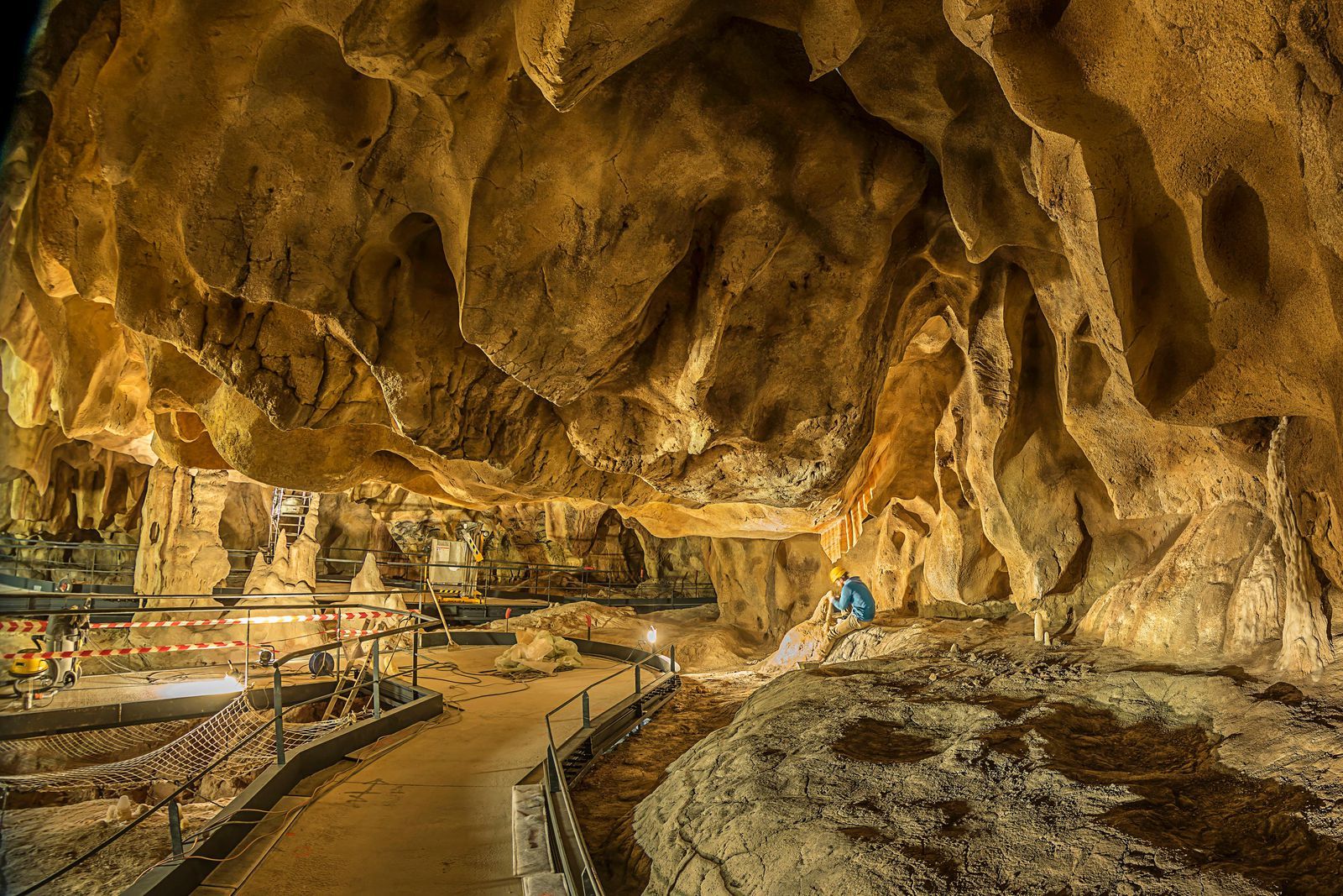 Finally, the Beauty of France's Chauvet Cave Makes its Grand