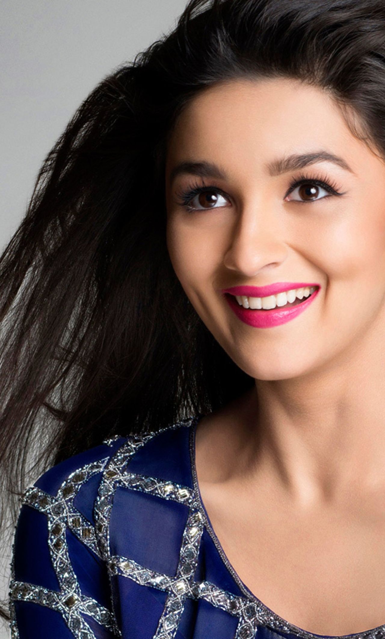 Alia Bhatt Lovely Smile wallpaper iPhone 6 plus