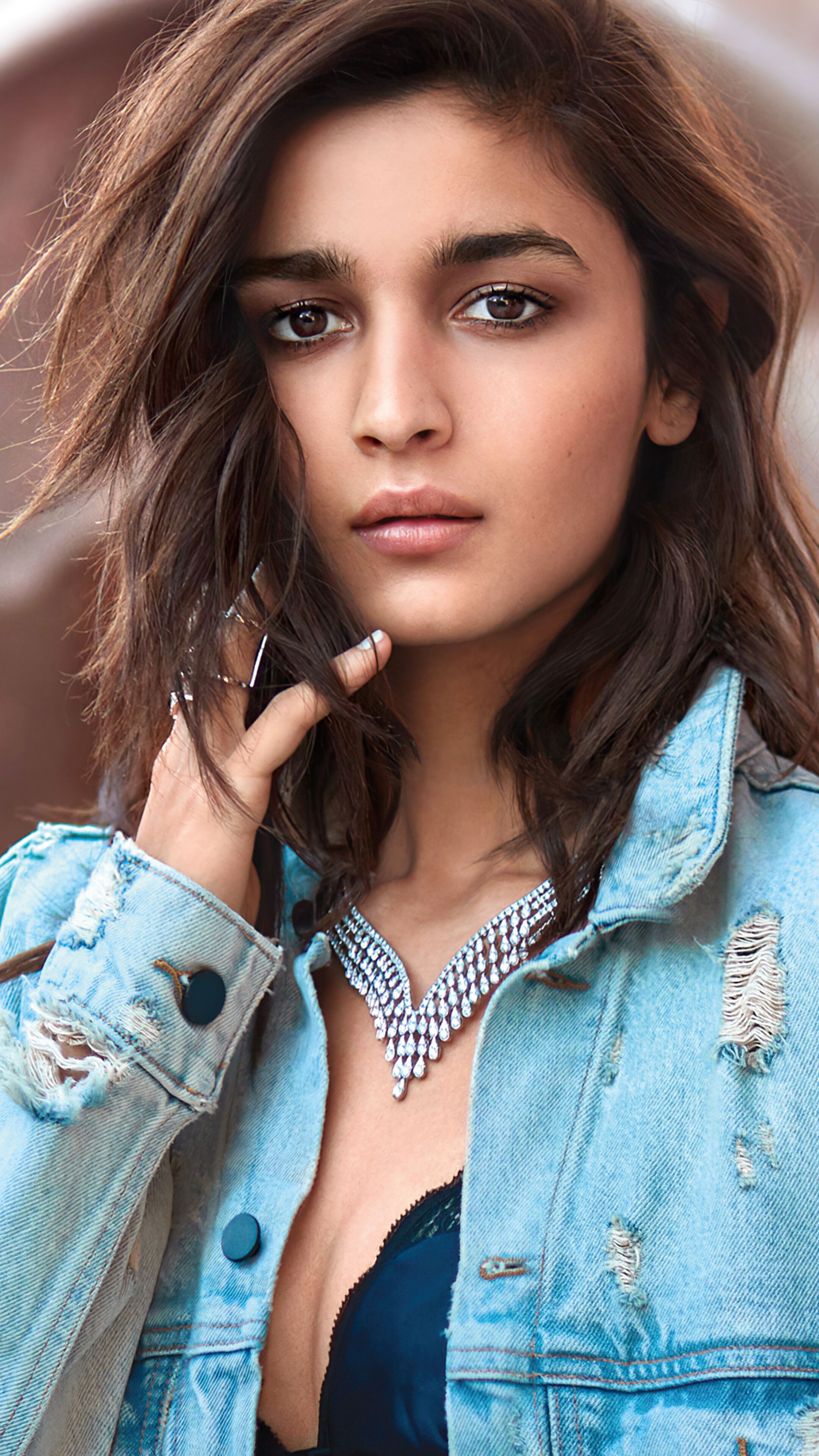 Alia Bhatt, Beautiful, Bollywood, Girl, 4K phone HD Wallpaper, Image, Background, Photo and Picture. Mocah HD Wallpaper