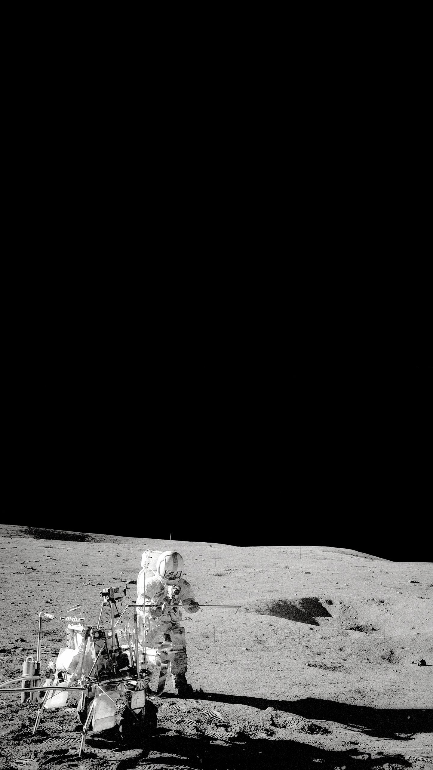 Amoled moon landing [1440X2560]