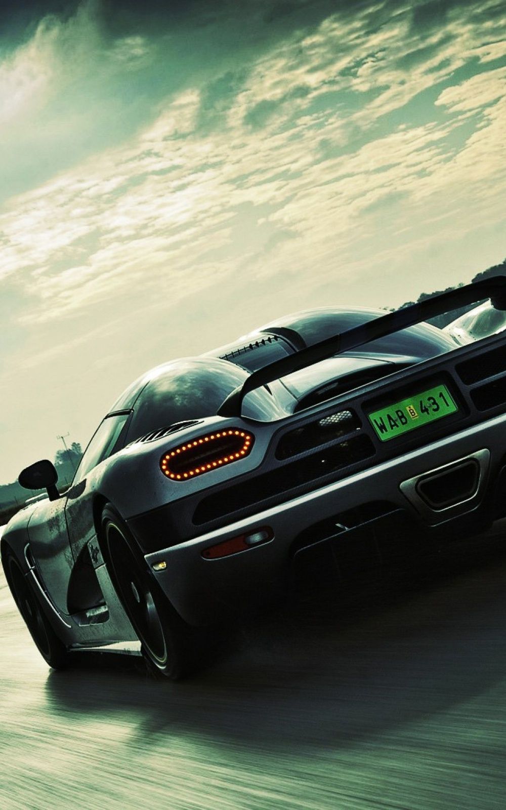 HD Sports Cars Wallpaper for Apple iPhone 5