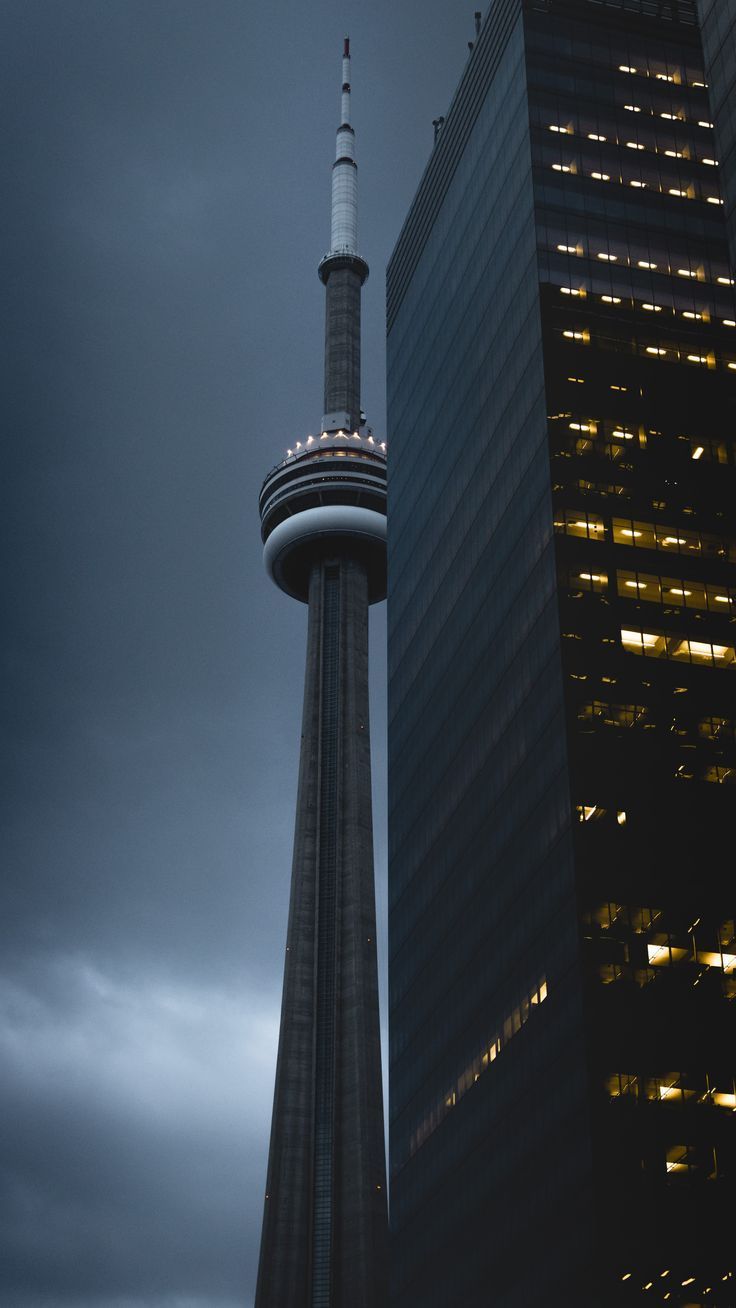 Great picture of CN Tower! Canada Travel. Canada Destinations