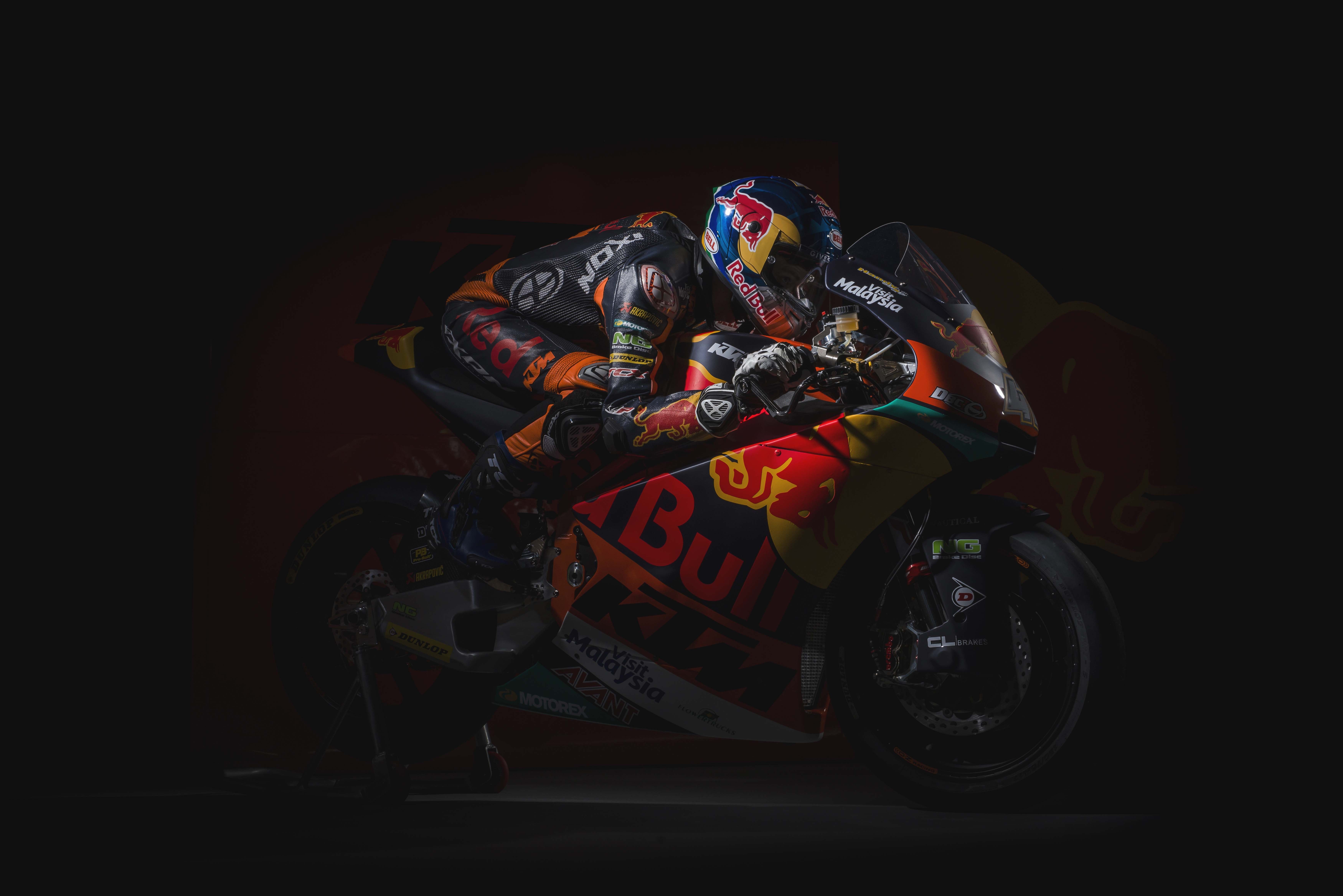 Wallpaper KTM Moto MotoGP, Dark Background, 4K, 8K, Black Dark