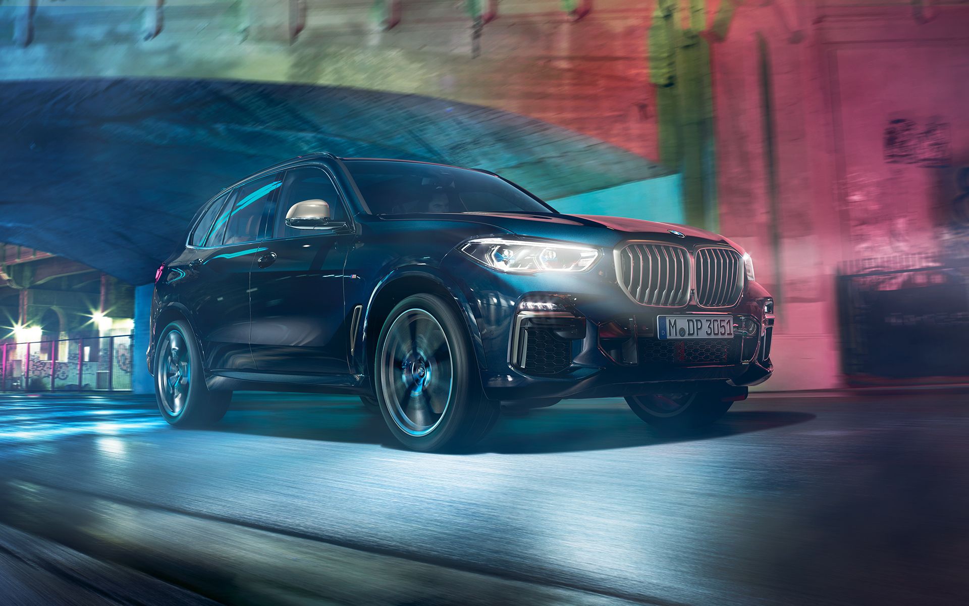 Download your BMW G05 X5 Wallpaper