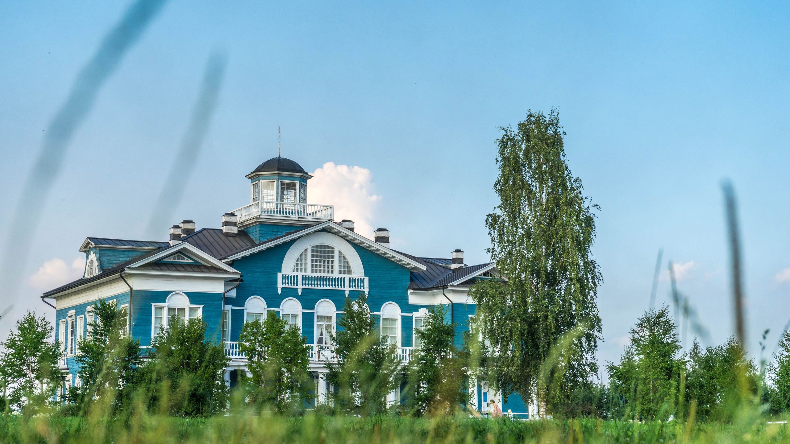 Download wallpaper 2560x1440 house, cottage, summer widescreen 16