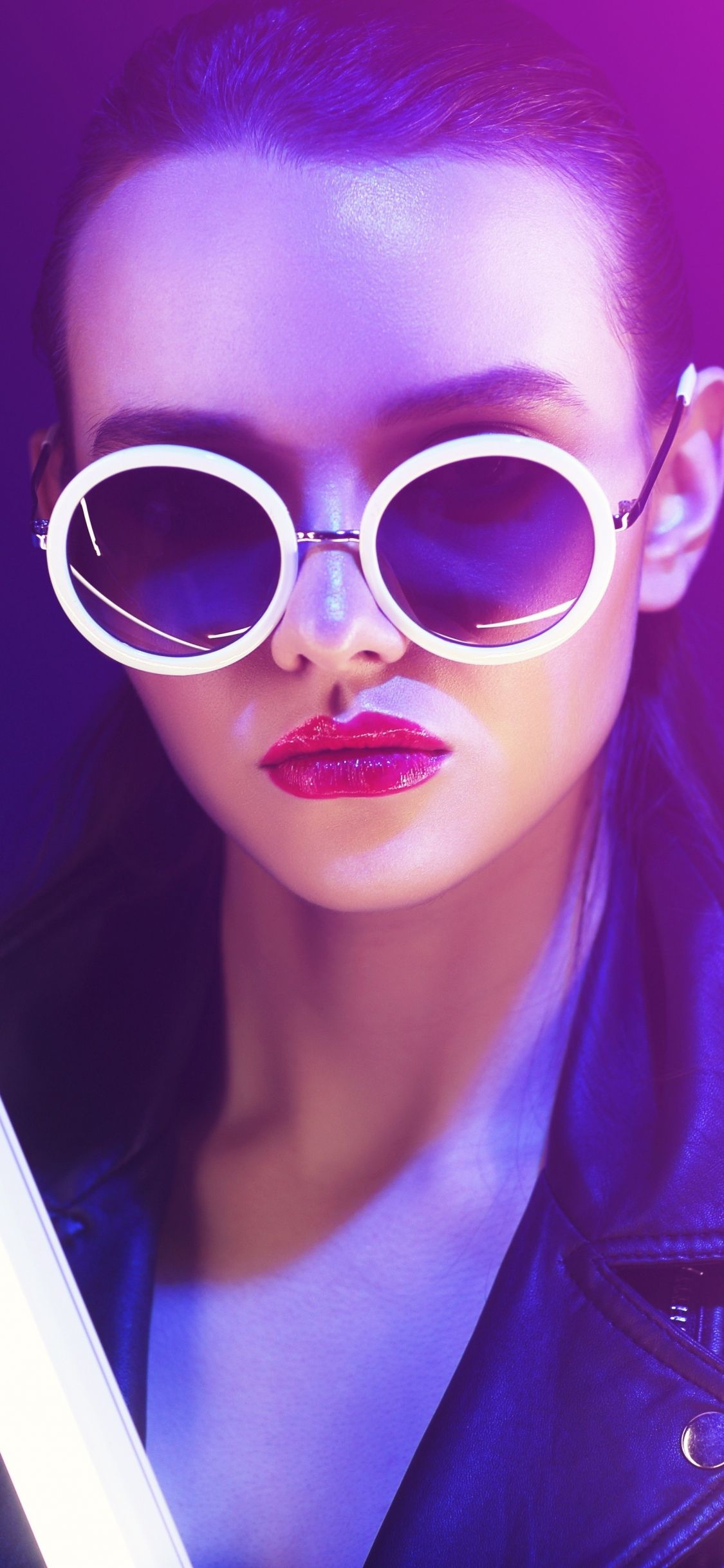 Download 1125x2436 wallpaper sunglasses, woman model, neon lights
