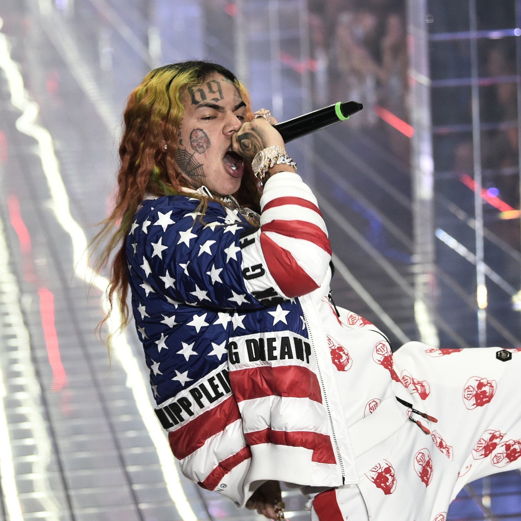 6ix9ine Returns With New Song and Defiant Livestream: 'I Ratted'