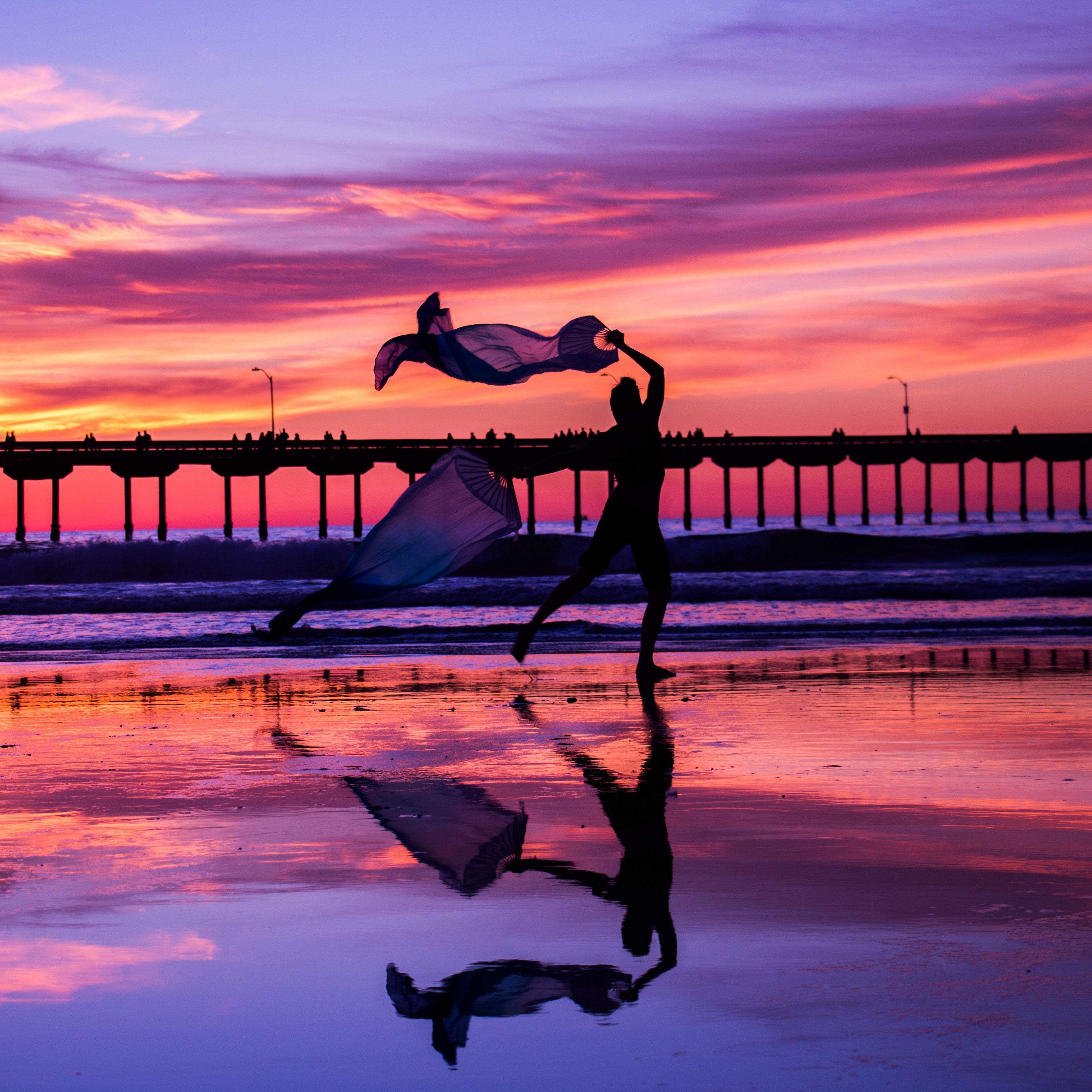 Download wallpaper 3415x3415 silhouette, dance, sea, pier, sunset