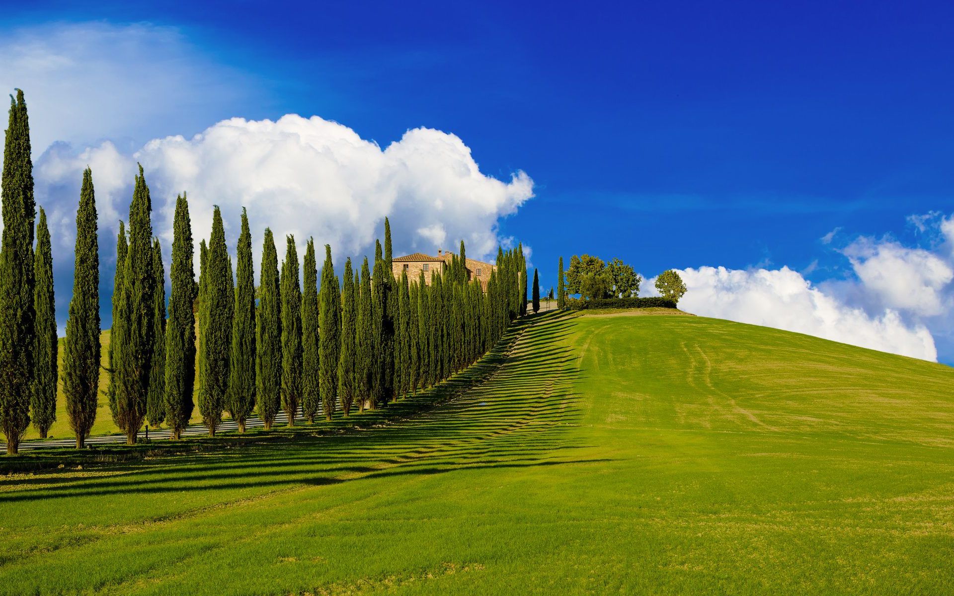Download wallpaper Tuscany, summer, clouds, road, Italy, Europe