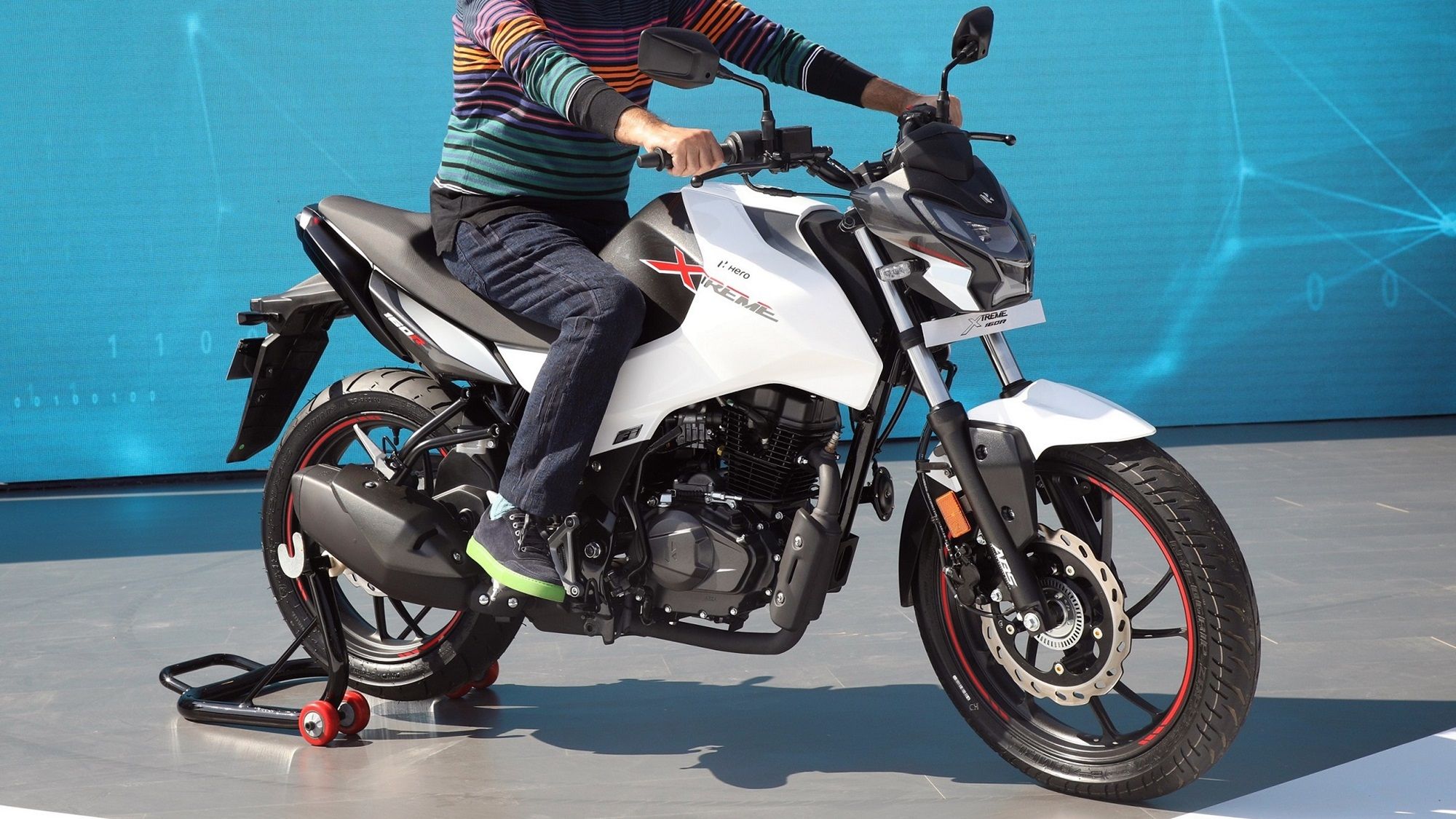 Hero Xtreme 160R unveiled; on sale from March 2020. IAMABIKER