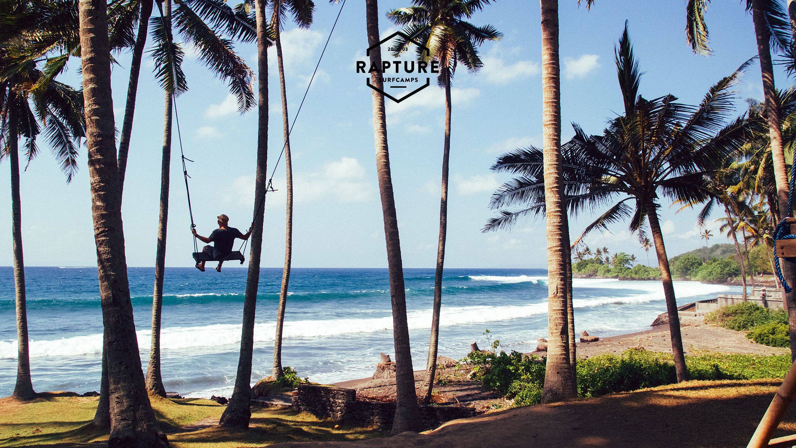 Free Surf Wallpaper from our Surfcamps