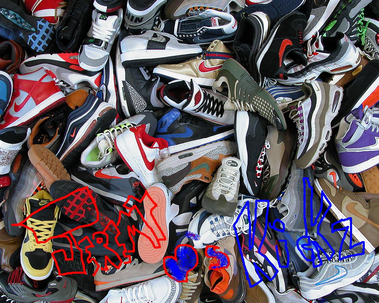 Top Photo of Sneakers FHDQ