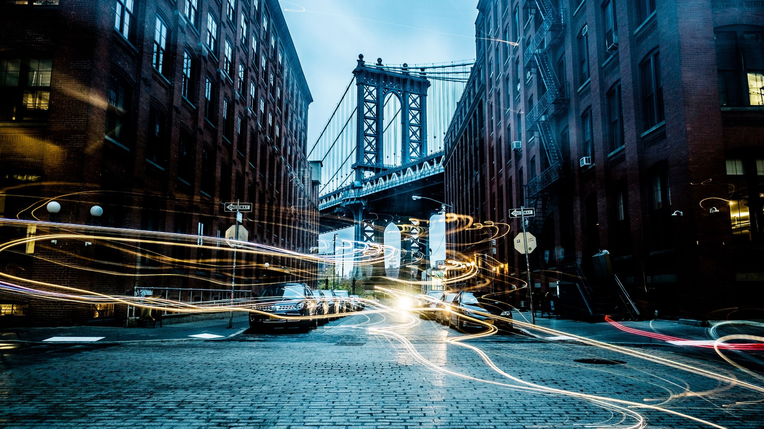 Download wallpaper: Light painting on New York streets 2560x1440