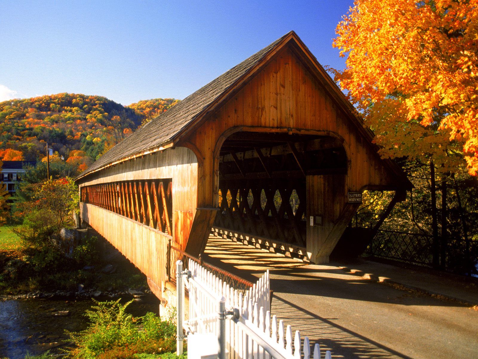 Covered Bridge Woodstock Vermont picture, Covered Bridge Woodstock