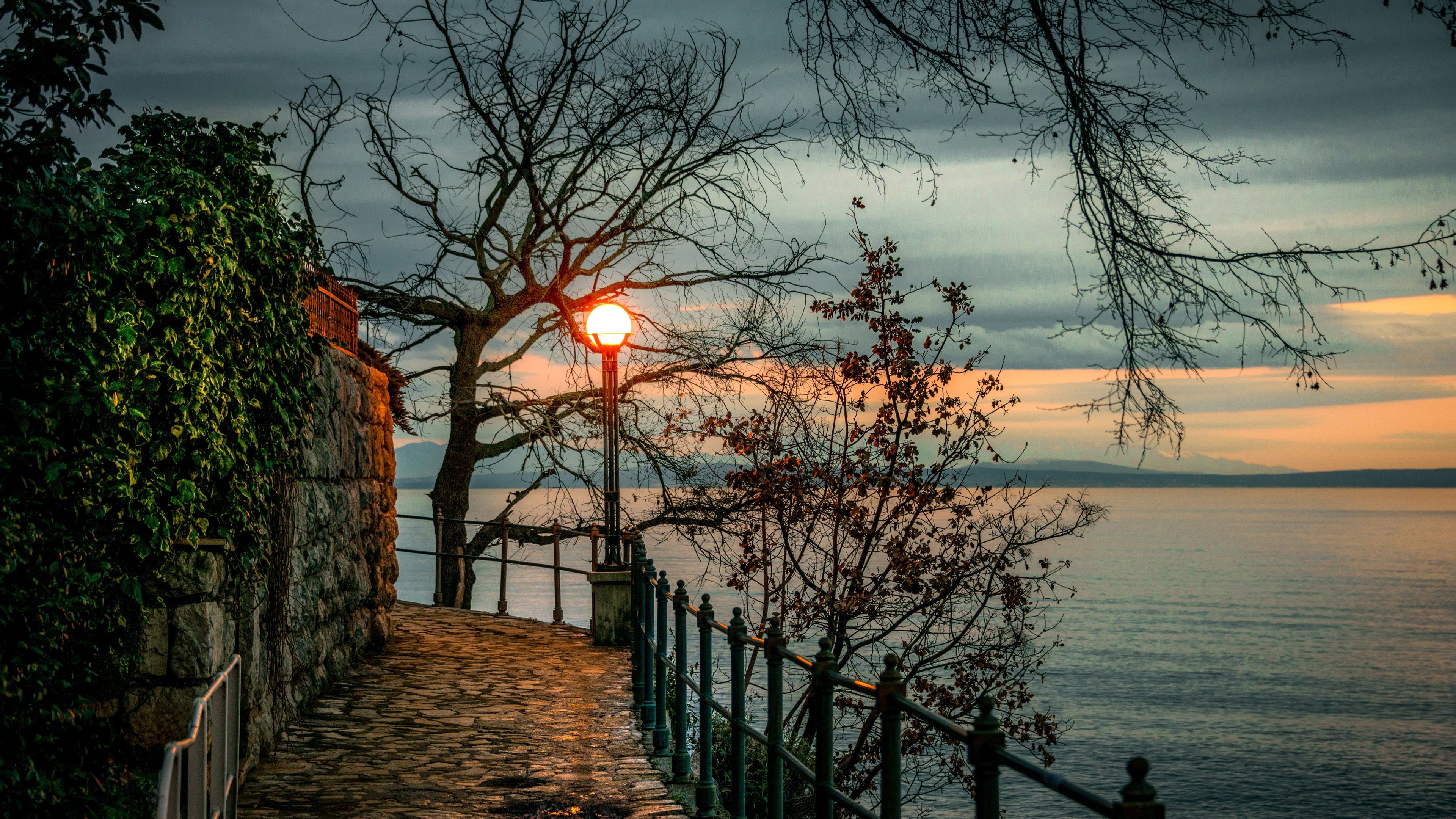 Wallpaper Croatia, Opatija, trees, lantern, bay, evening 3840x2160