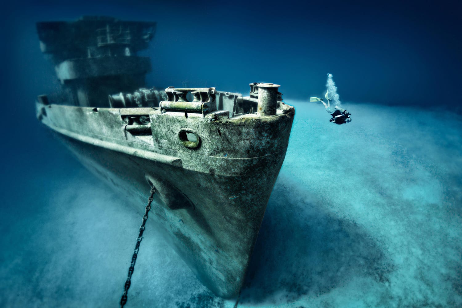 Best Shipwrecks for SCUBA Divers to Explore