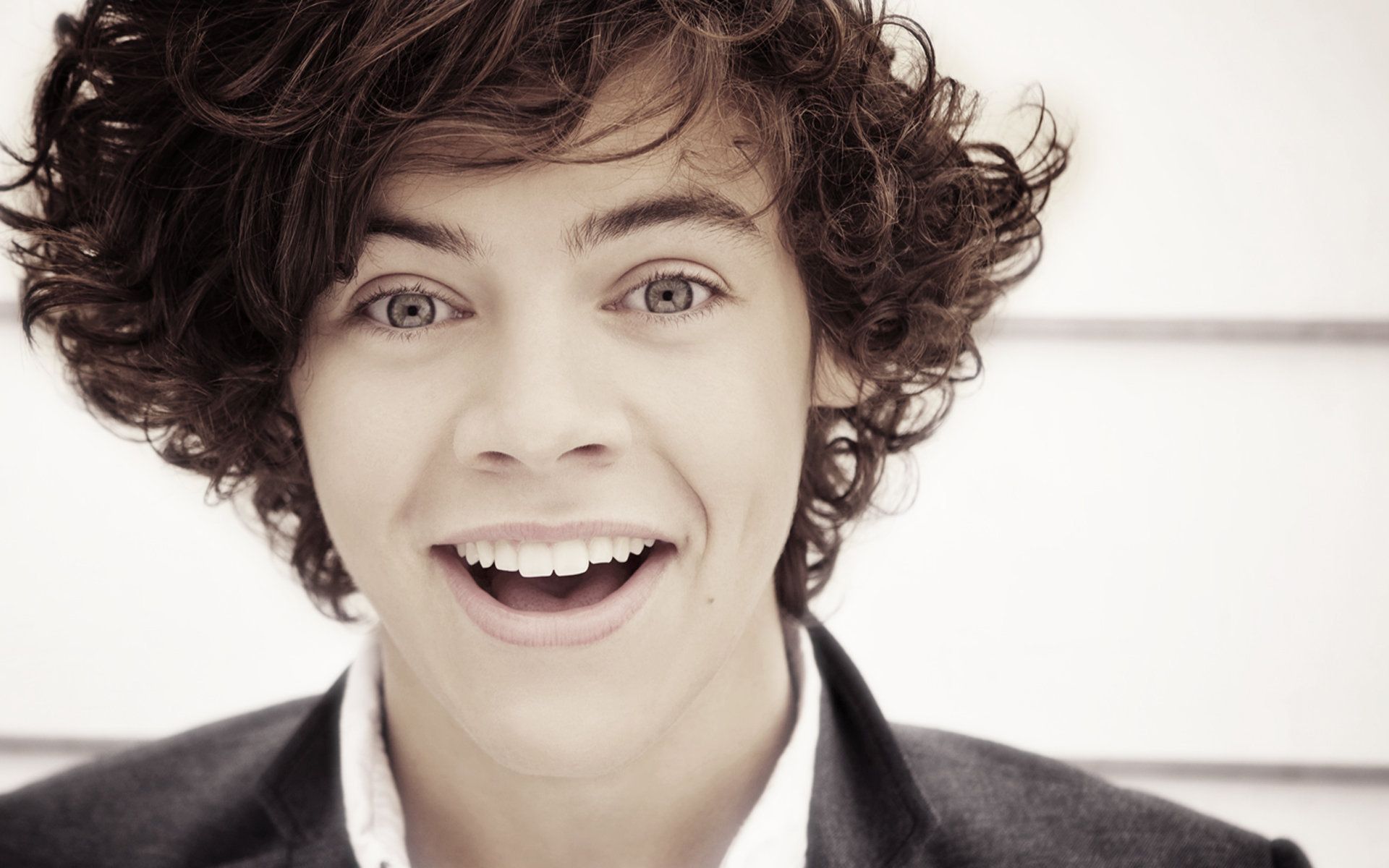 Harry Styles Wallpaper & Background Download