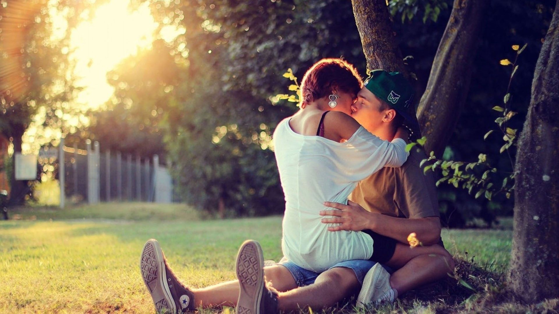 Love Couple Wallpaper Free for Desktop HD Background