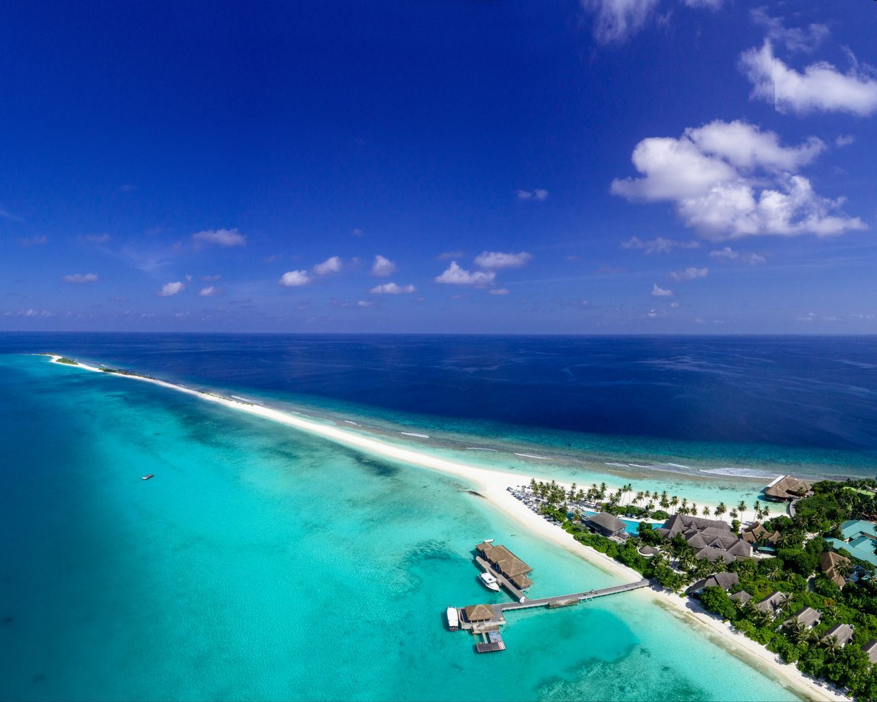 Download wallpaper 1280x1024 island, ocean, aerial view, tropics