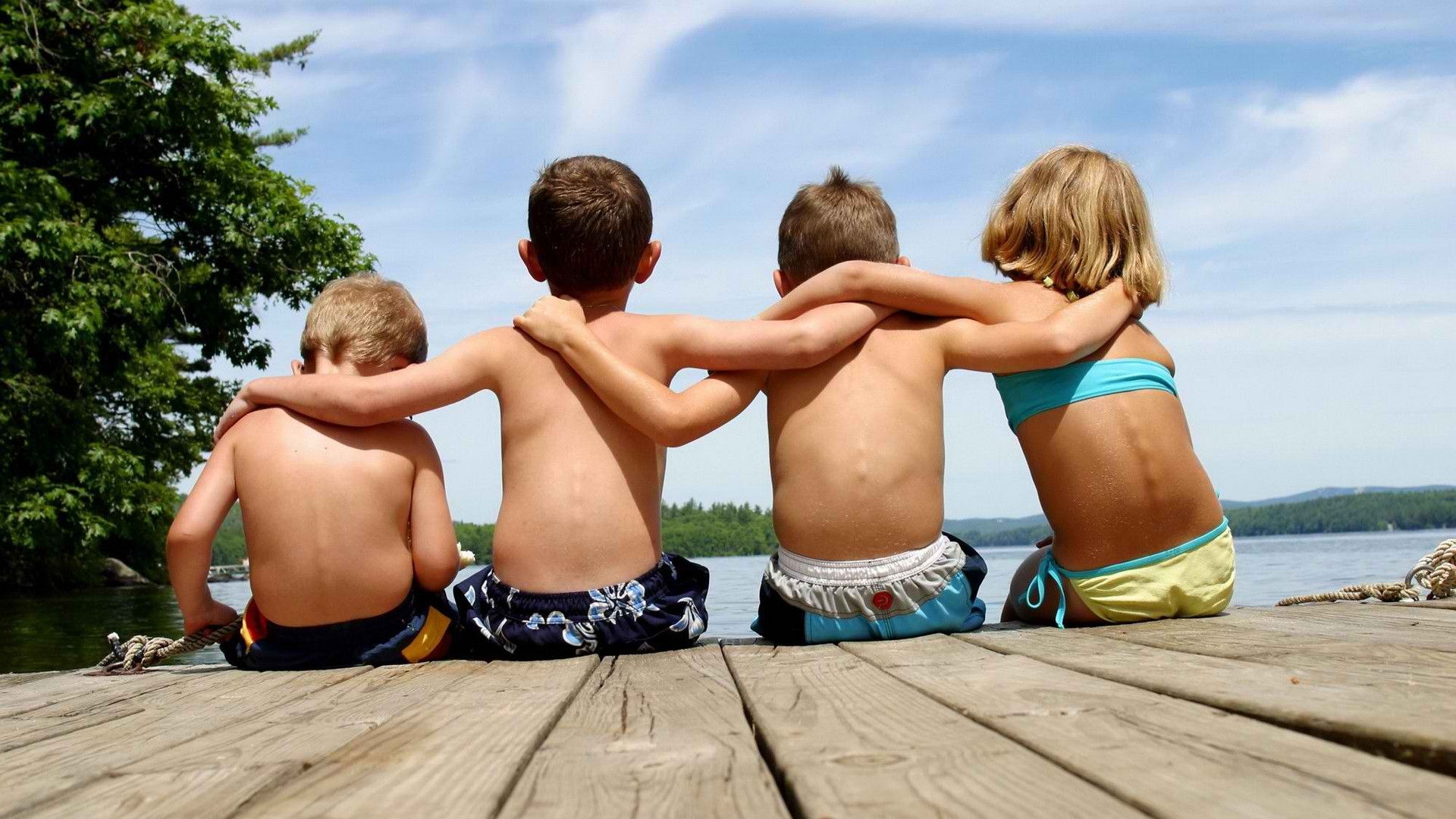 summer, friends wallpaper