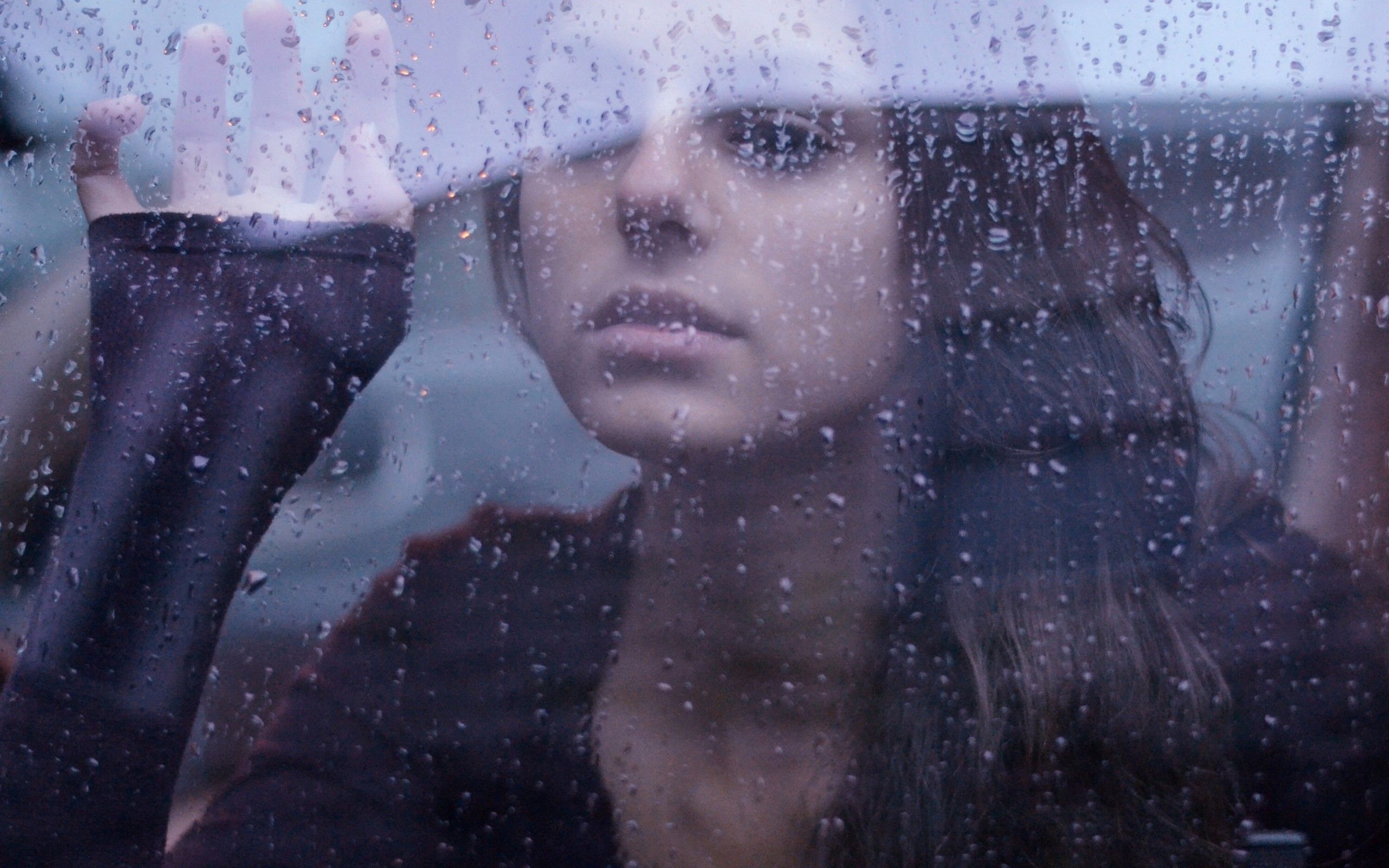 women, rain, Amanda Lynn, windows wallpaper