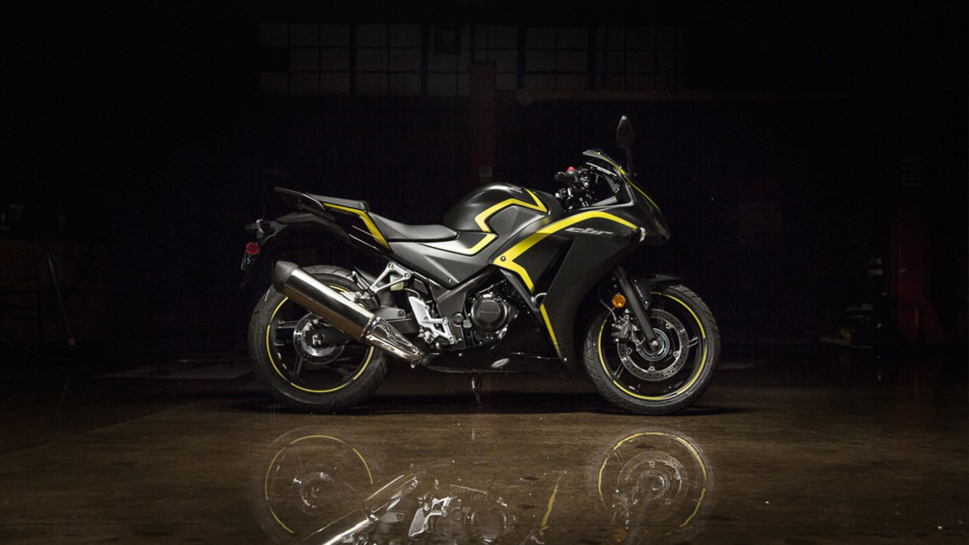 Honda CBR300R Review / Specs / Picture & Videos. Honda Pro