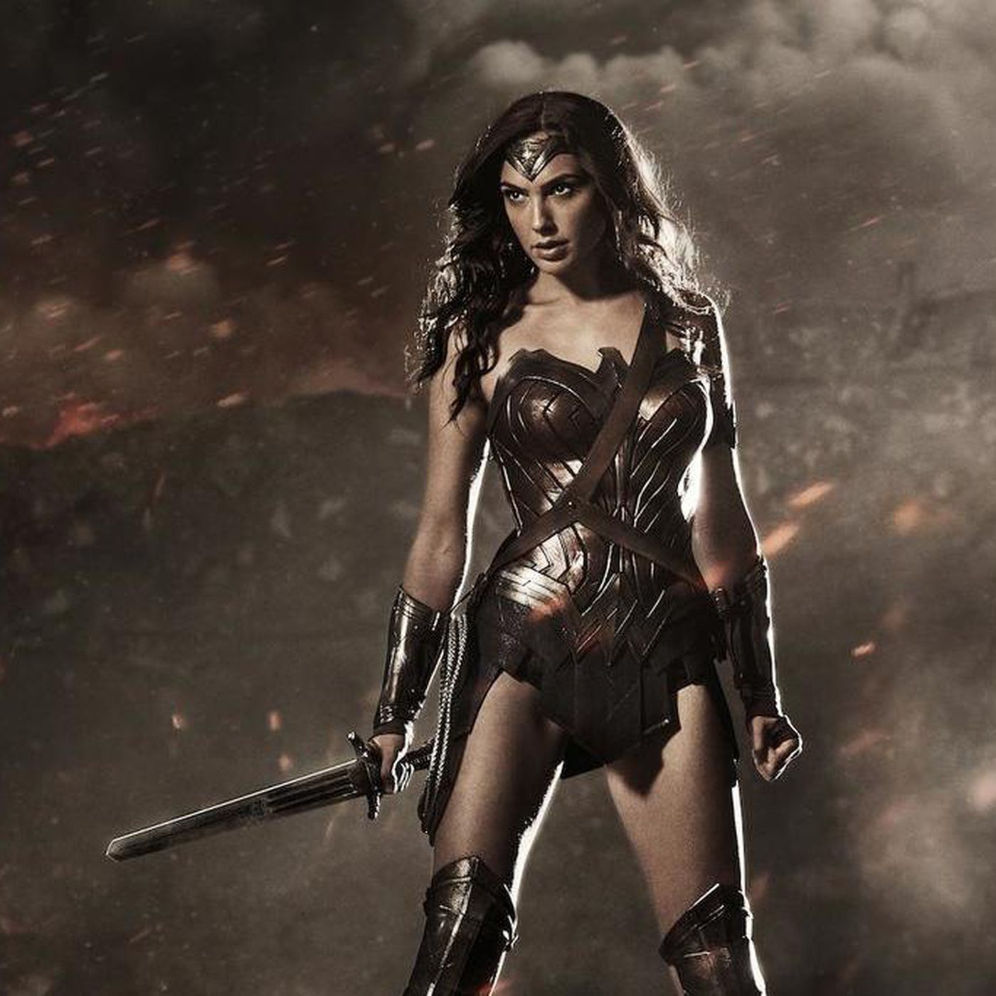 This is what Wonder Woman looks like in 'Batman v. Superman'