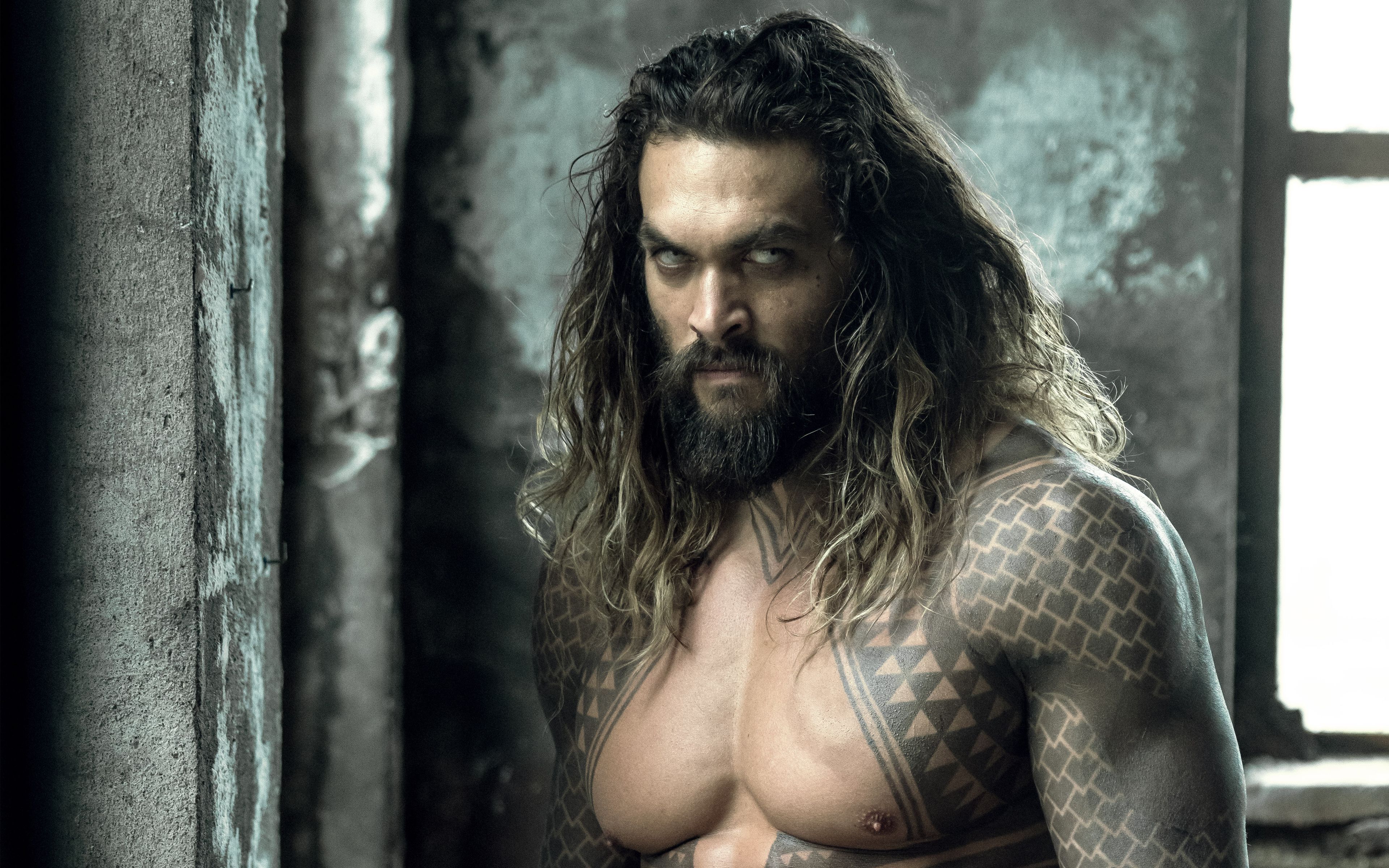 Jason Momoa as Aquaman 4K Wallpaper